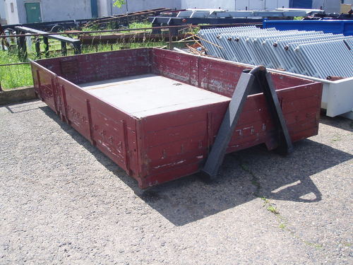 Kontejner valníkový