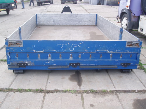 Valníkový kontejner