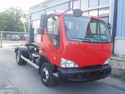 AVIA D90 N nosič kontejnerů