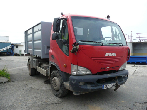 AVIA D120 N nosič kontejnerů
